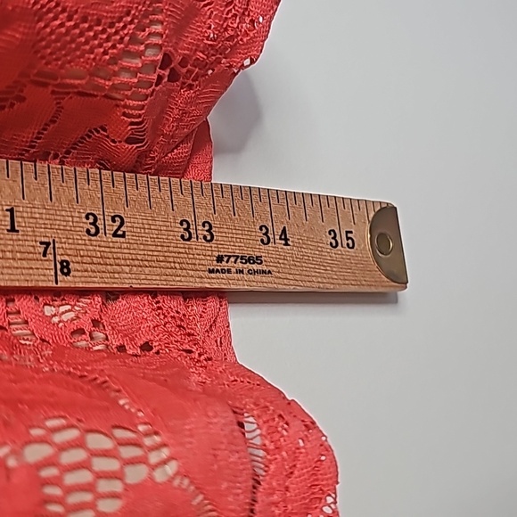 5/25 ❤️ Lovers + Friends cut out back peach lace mini dress - Picture 5 of 9